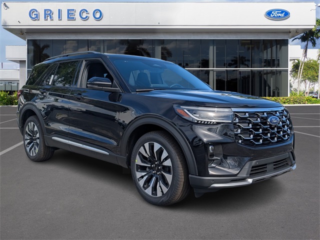 2026 Ford Explorer Platinum's photo