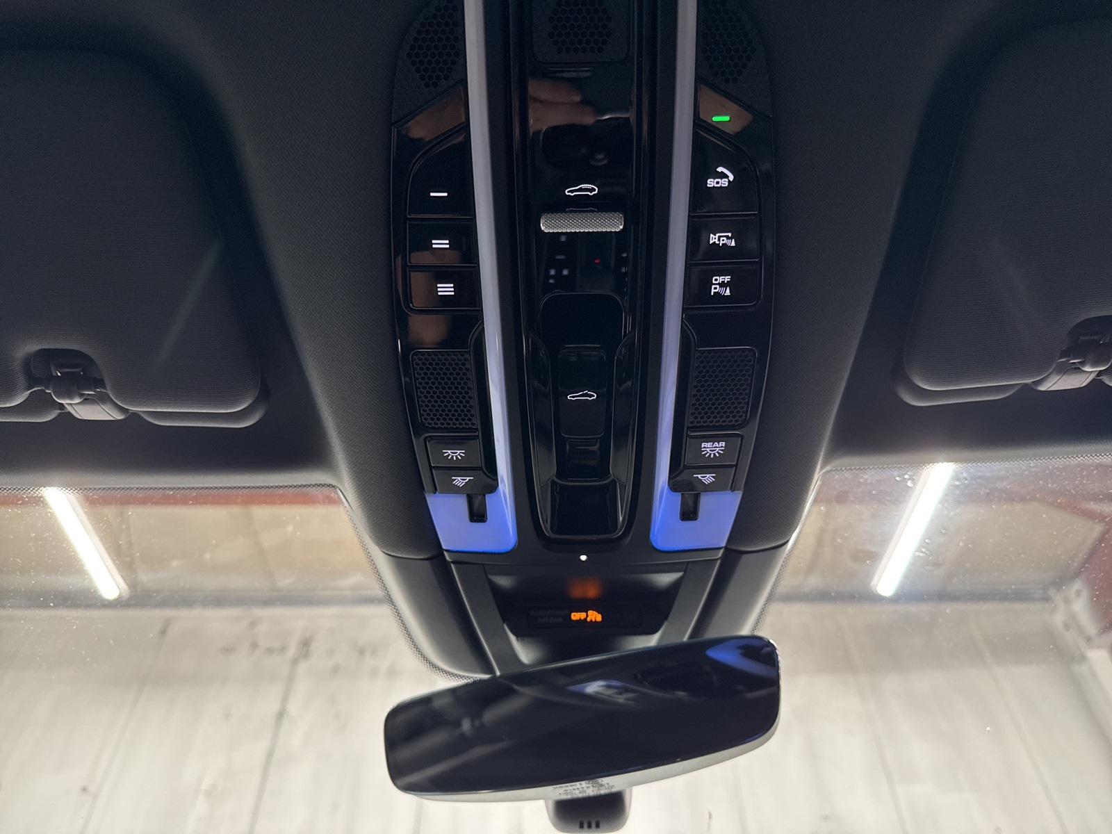 2020 Porsche Cayenne Base photo 13