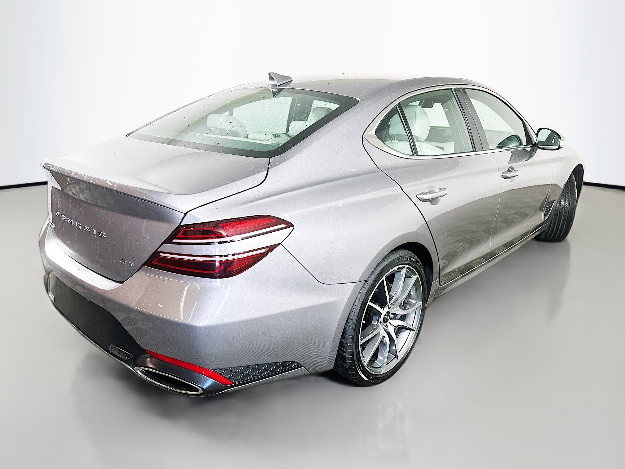 2025 Genesis G70 2.5T photo 7