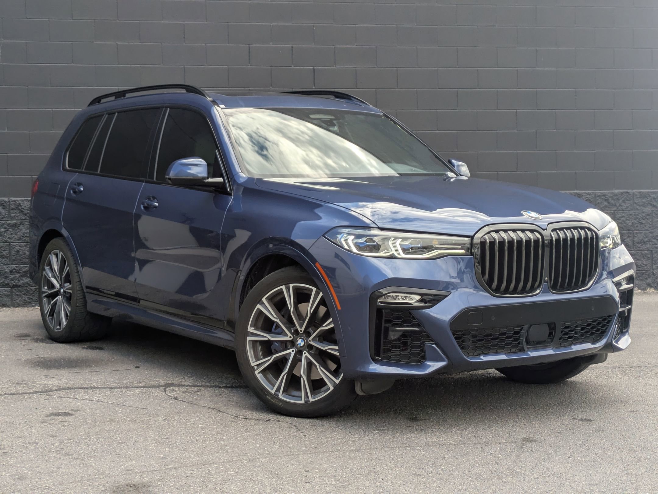 2022 Bmw X7 M50i photo 2