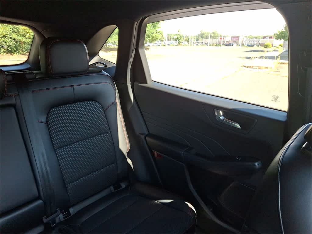 2023 Ford Escape ST-Line photo 14