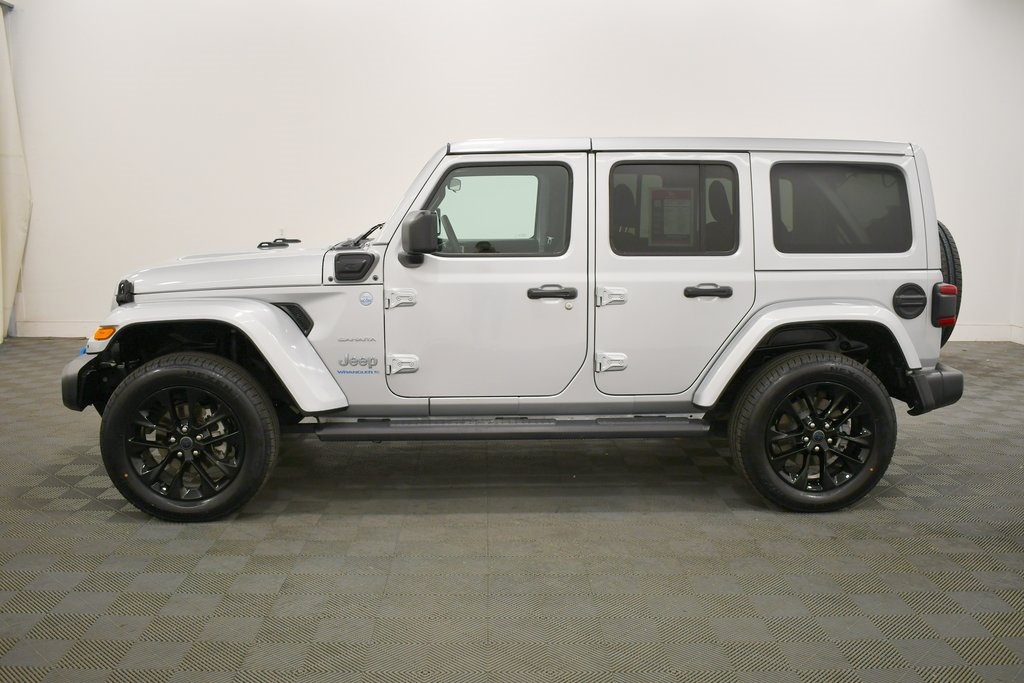 2024 Jeep Wrangler Sahara 4xe photo 4