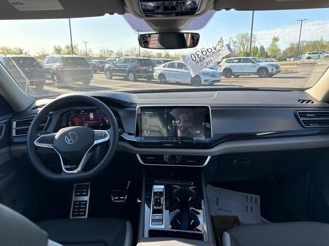 2025 Volkswagen Atlas Peak Edition SE photo 17