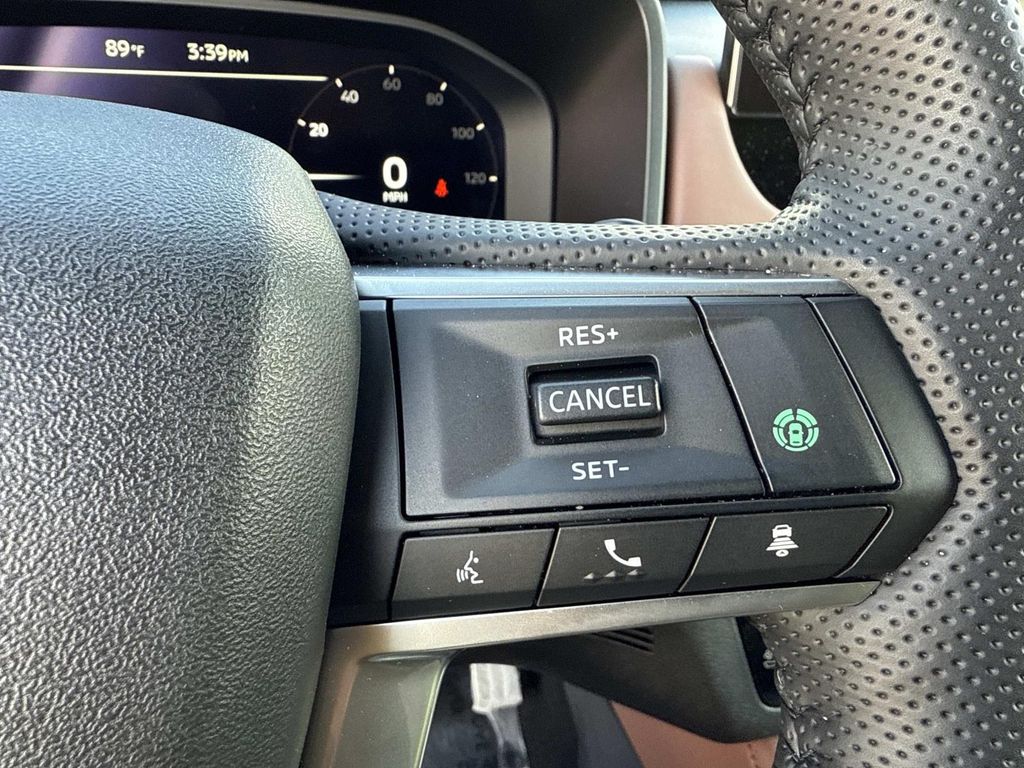 2025 Mitsubishi Outlander SEL photo 29