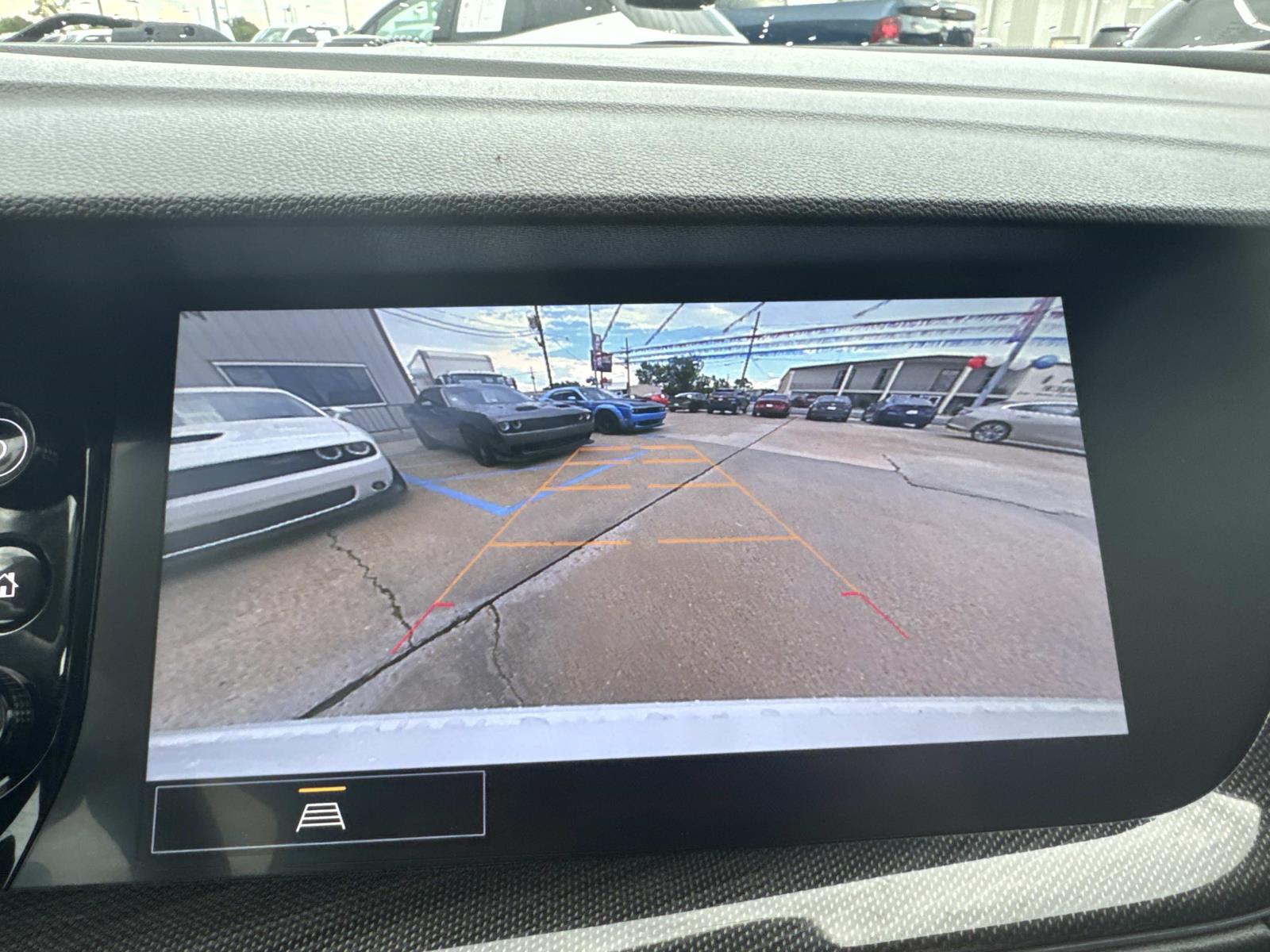 2022 Buick Envision Essence photo 24