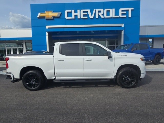 2025 Chevrolet Silverado 1500 RST photo 3