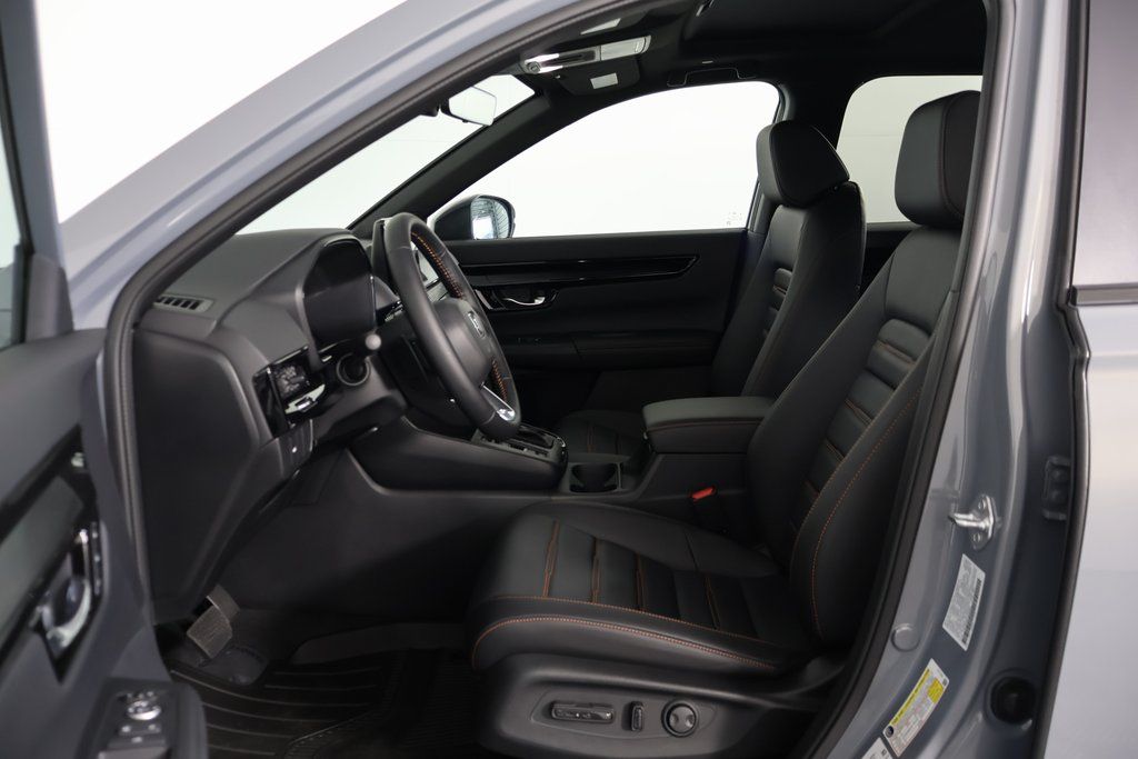 2026 Honda CR-V Hybrid Sport Touring photo 5