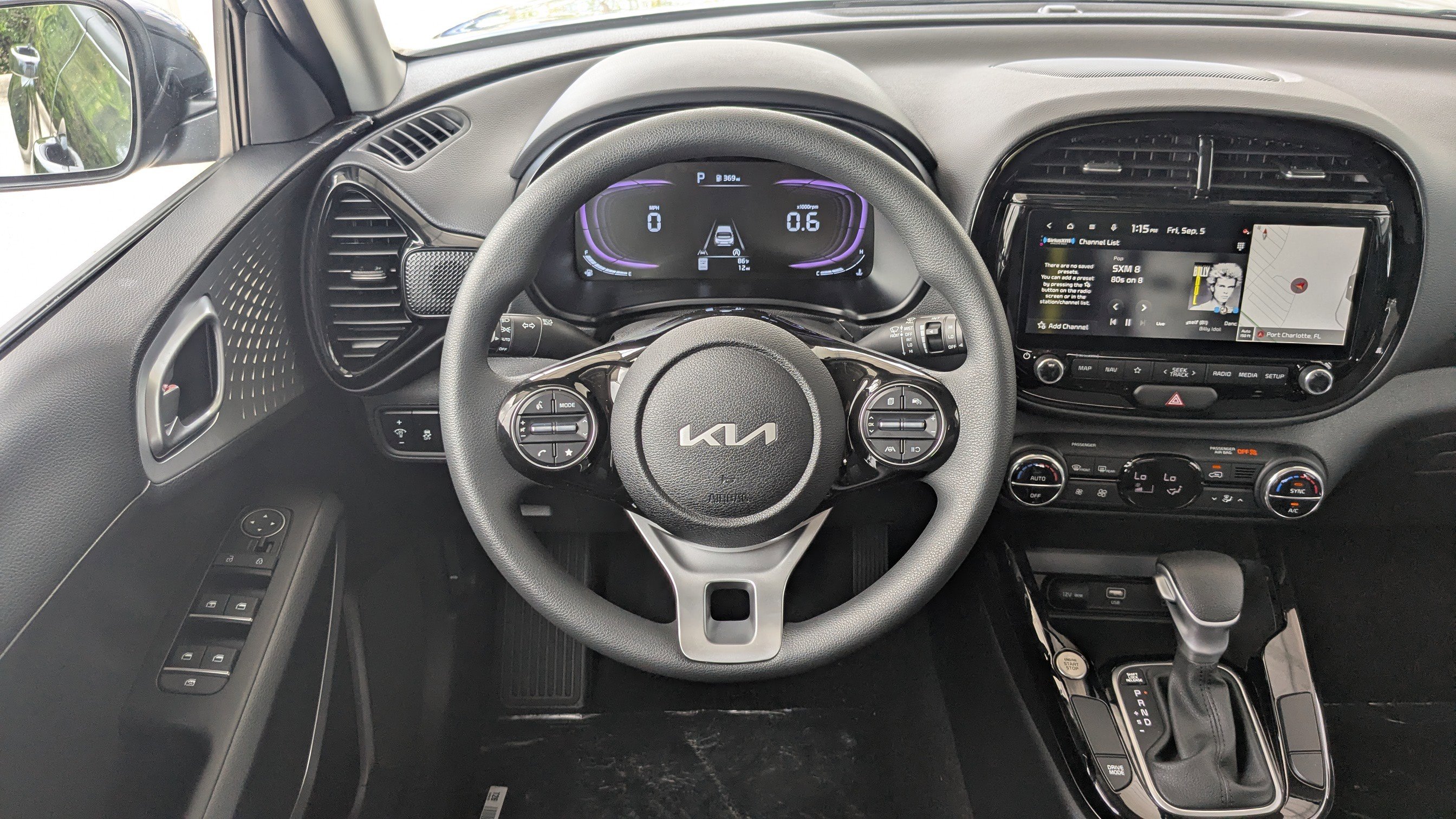 2025 Kia Soul S photo 14