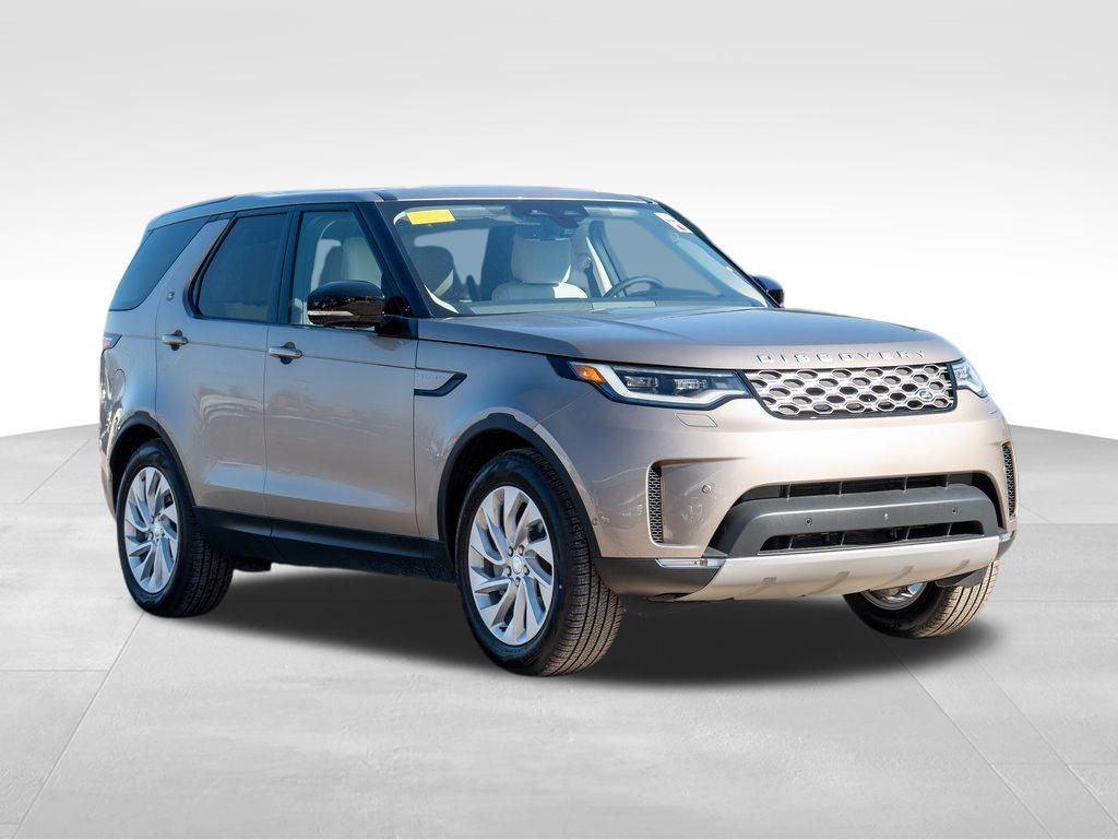 2025 Land Rover Discovery S photo 3