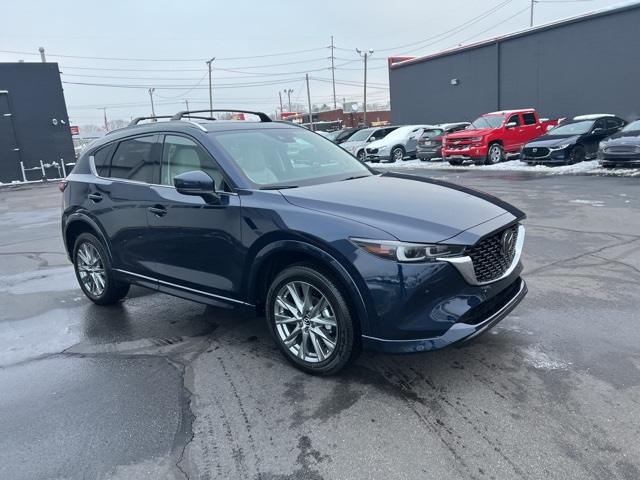2025 Mazda CX-5 S Premium Plus package's photo