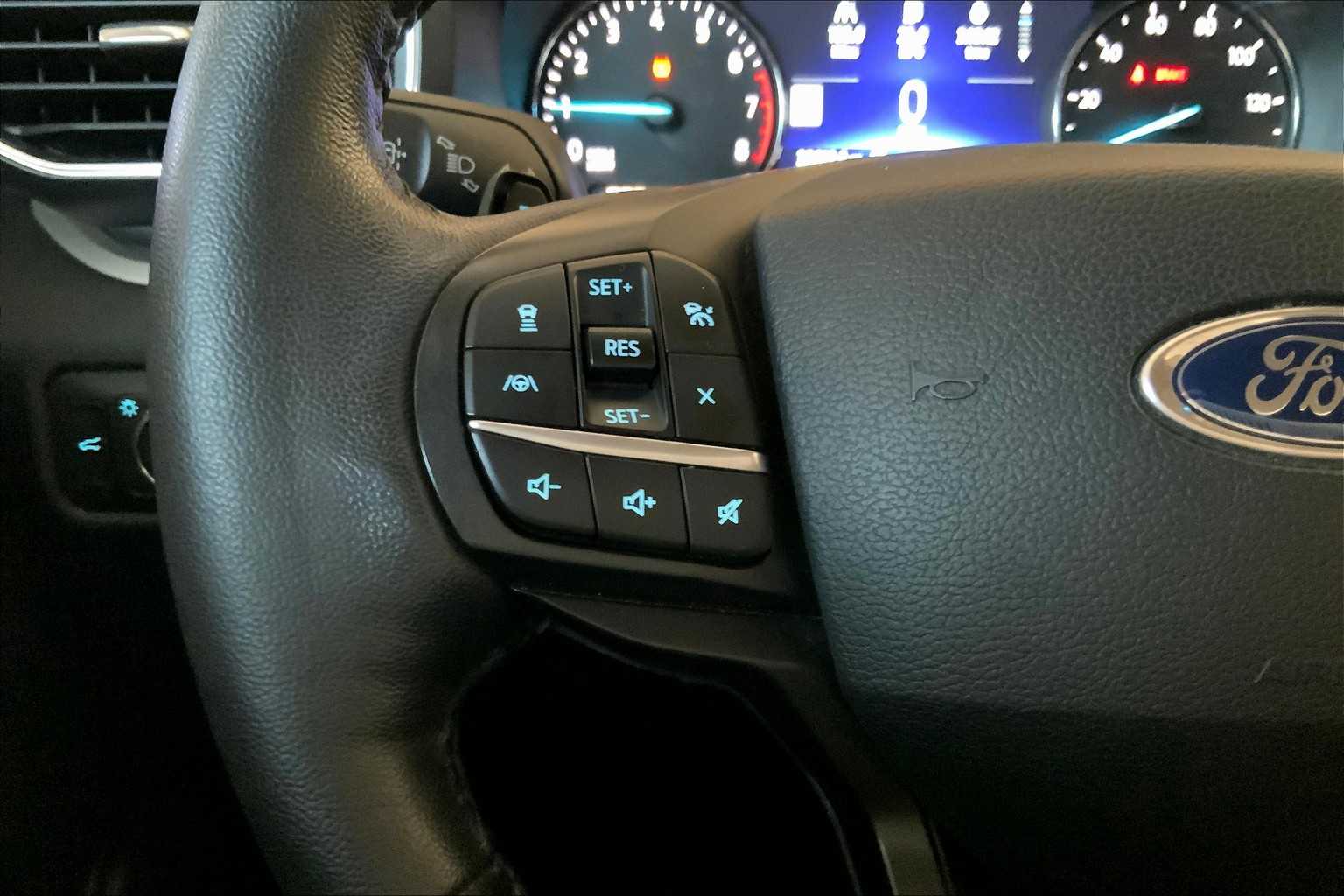 2020 Ford Explorer XLT photo 18