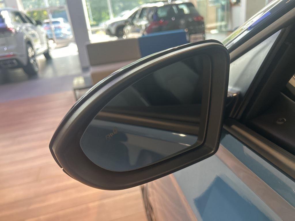 2025 Volkswagen Jetta 1.5T Sport photo 21
