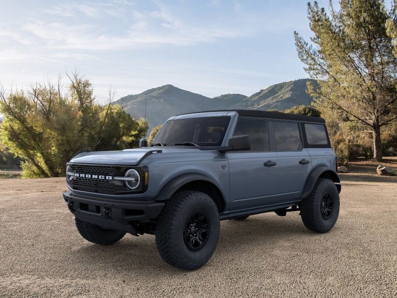 2024 Ford Bronco Wildtrak photo 2