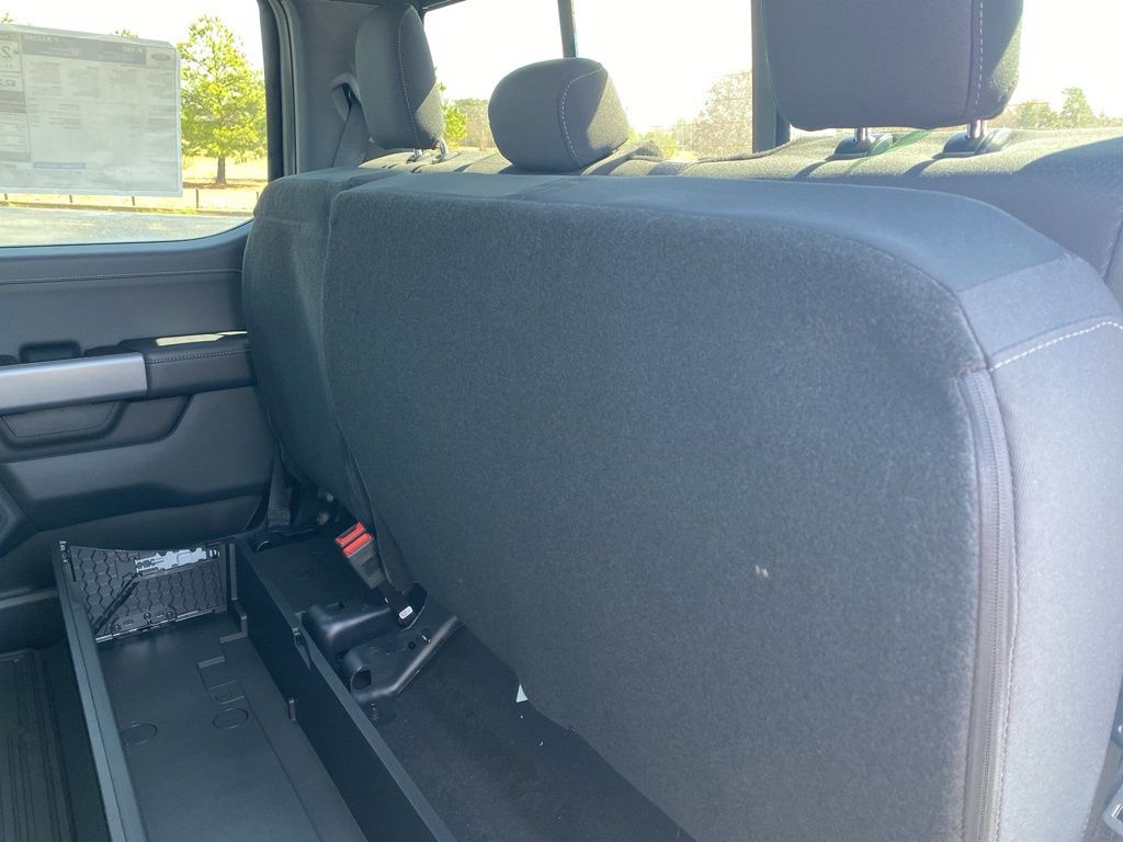 2025 Ford F-150 XLT photo 28