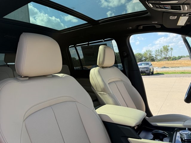 2025 Jeep Grand Cherokee Limited photo 50