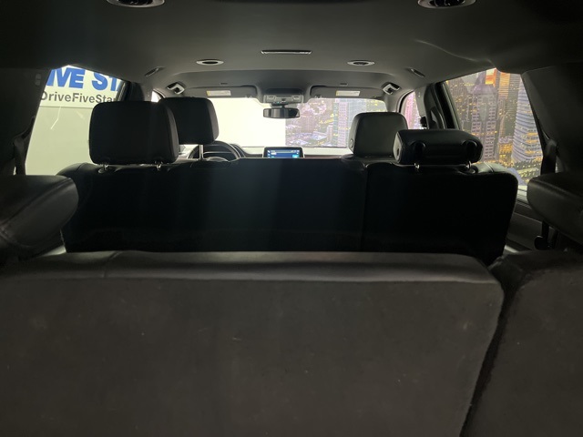 2023 Chevrolet Suburban LT photo 27