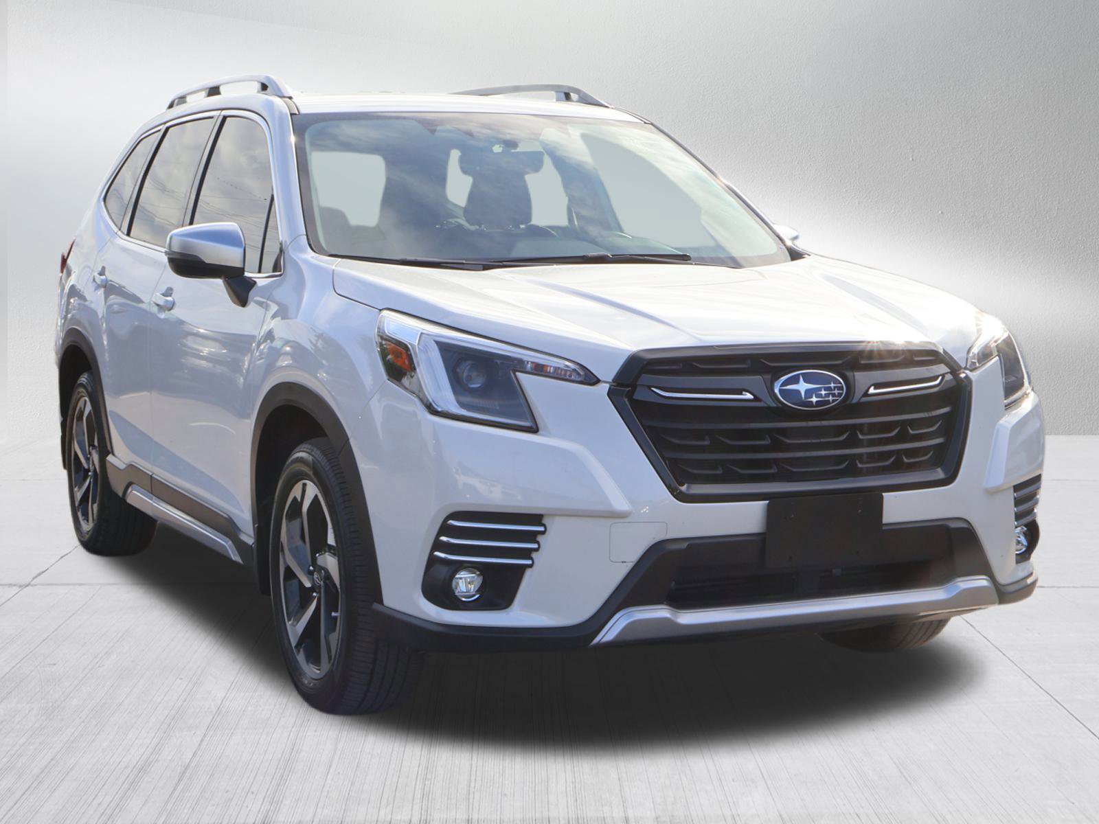 2024 Subaru Forester Touring's photo