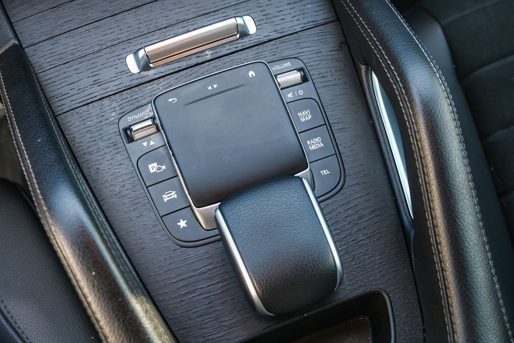 2022 Mercedes Benz GLE 350 photo 17
