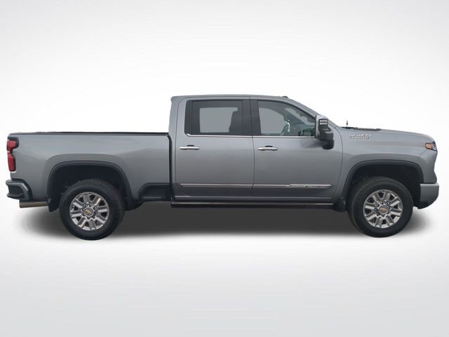 2025 Chevrolet Silverado 3500HD High Country photo 6