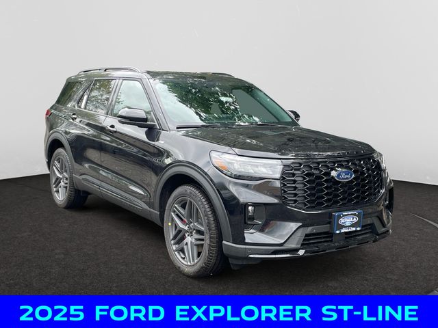 2025 Ford Explorer ST-Line photo 3