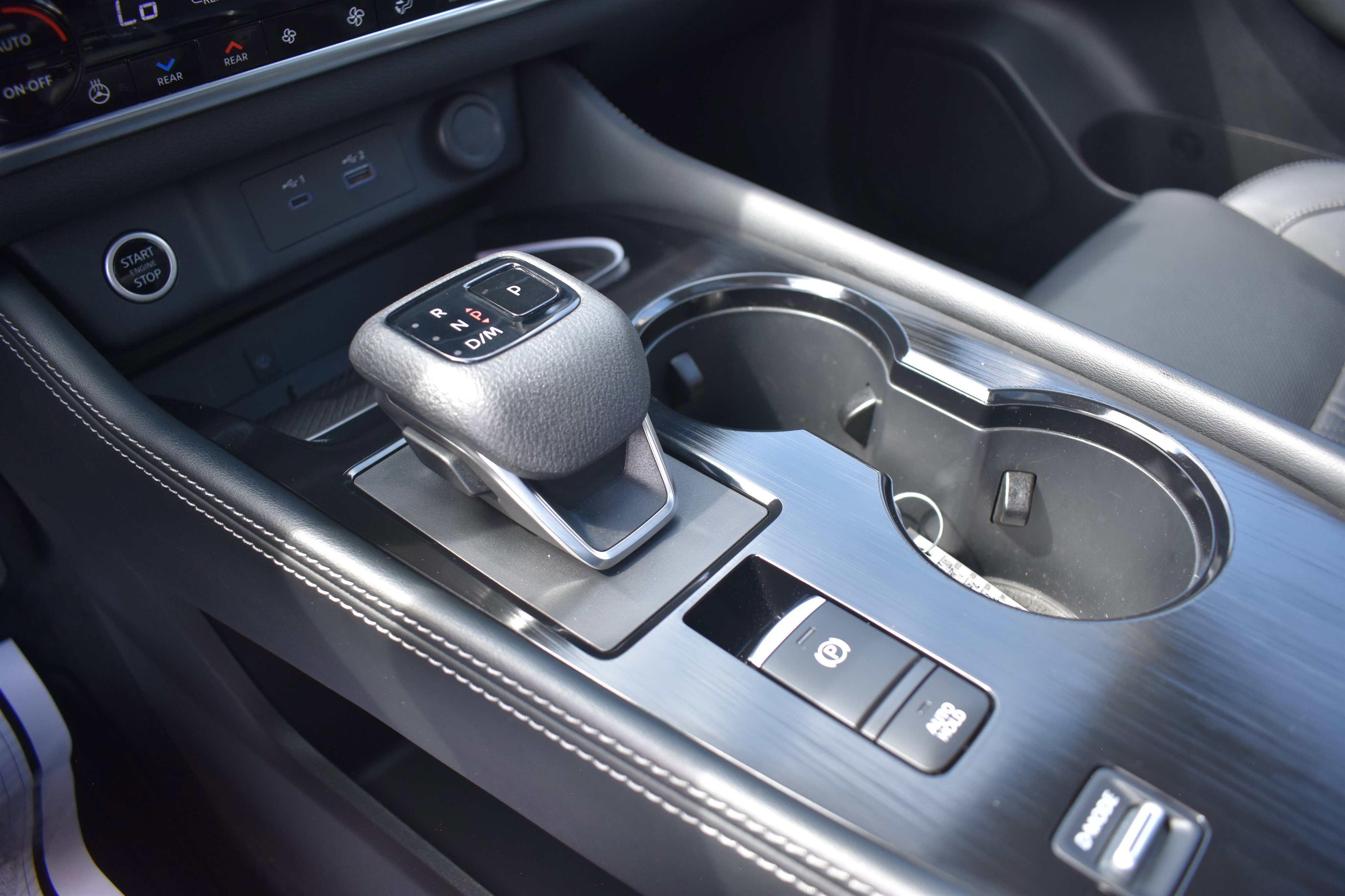 2023 Nissan Rogue Platinum photo 18
