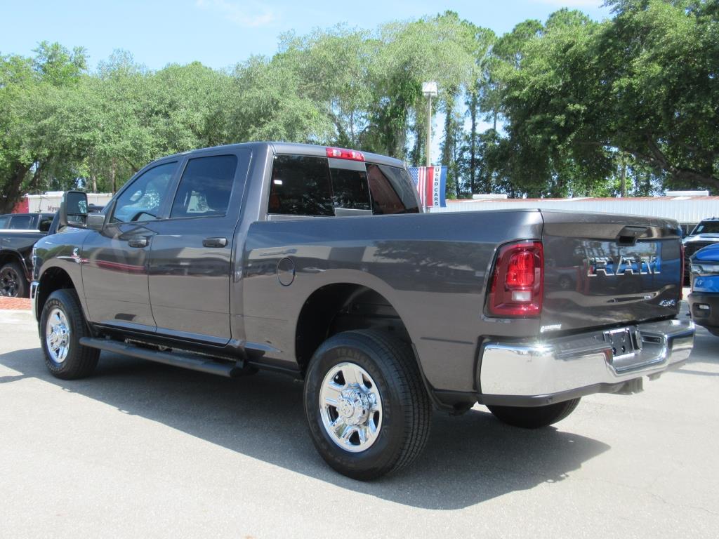 2025 Ram 2500 Tradesman photo 4