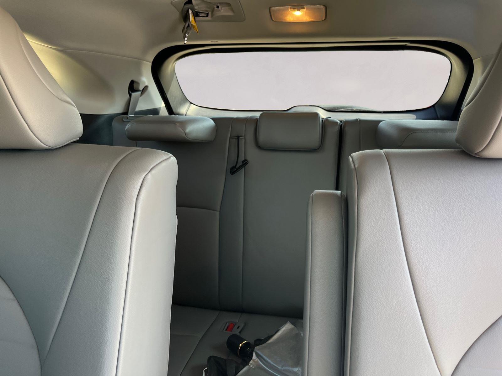 2022 Toyota Highlander XLE photo 11