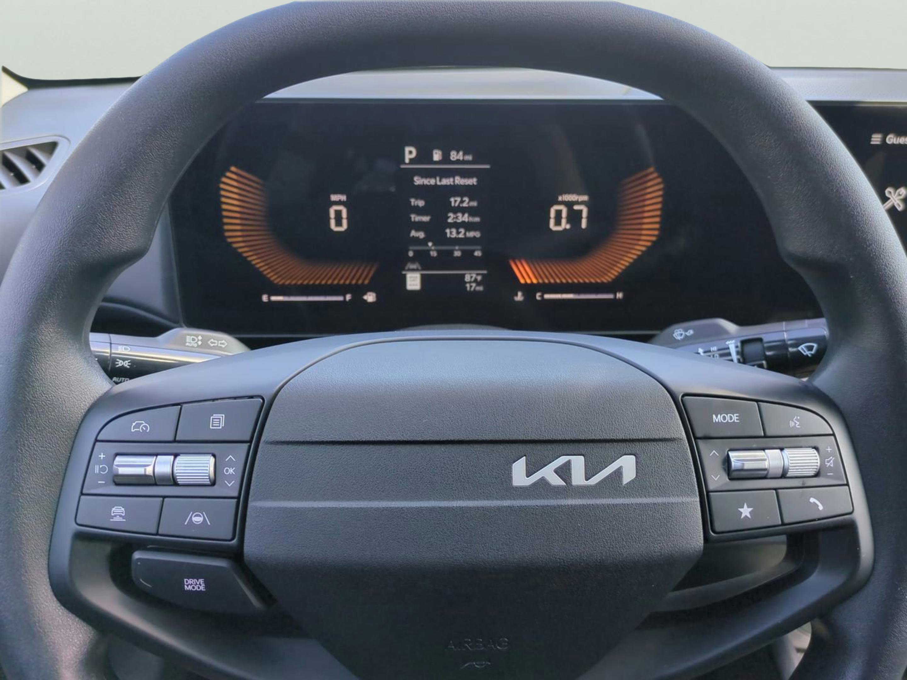 2025 Kia K4 LXS photo 23