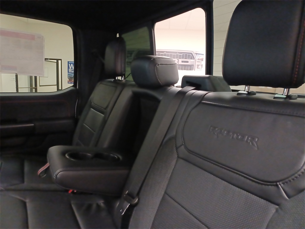 2025 Ford F-150 Raptor photo 17