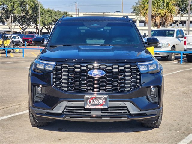 2025 Ford Explorer - Image 2
