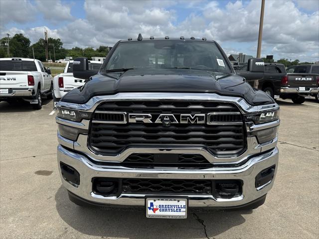 2025 Ram 2500 Tradesman photo 2