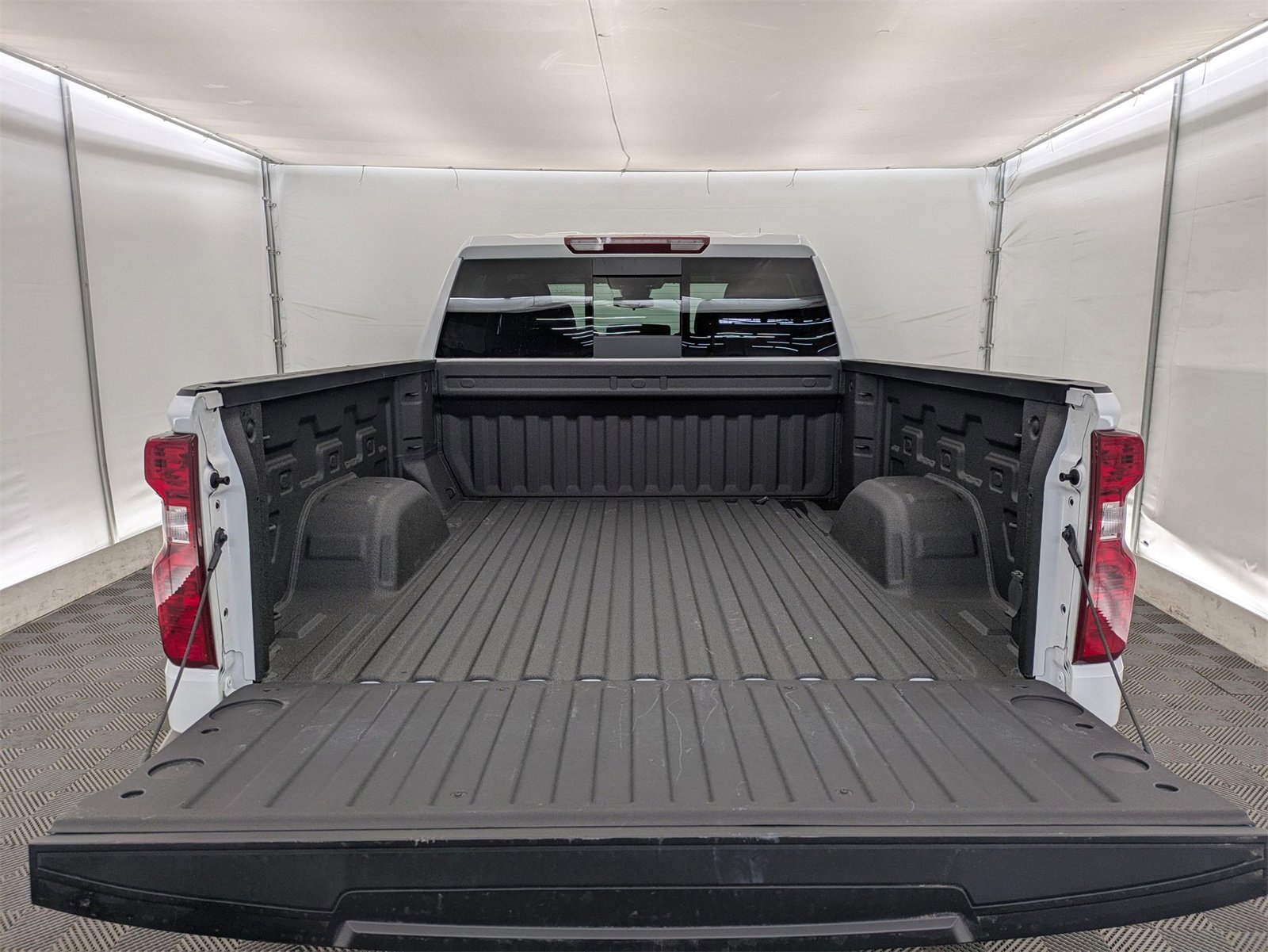 2025 Chevrolet Silverado 1500 LT photo 29