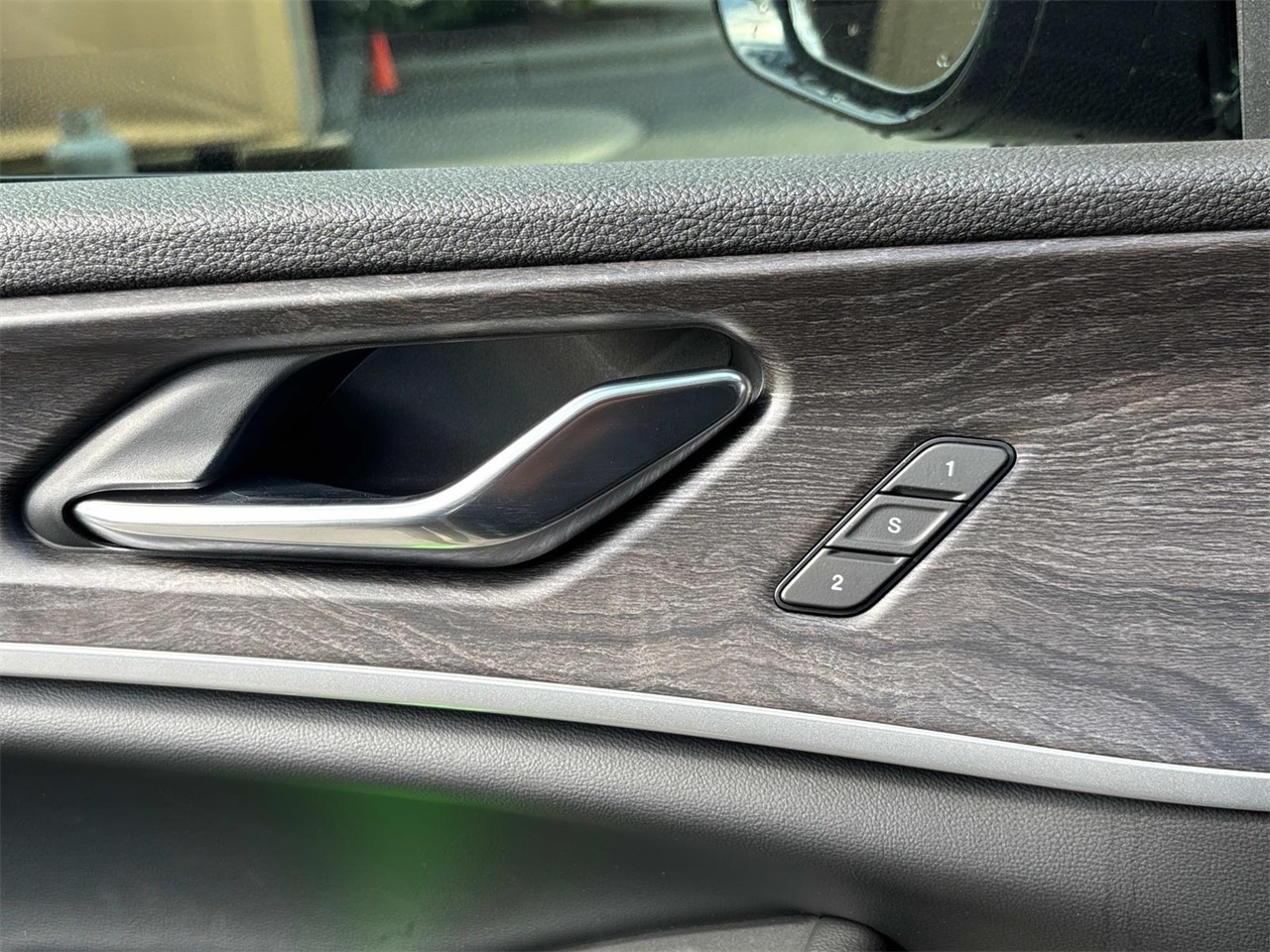 2025 Jeep Grand Cherokee Limited photo 23