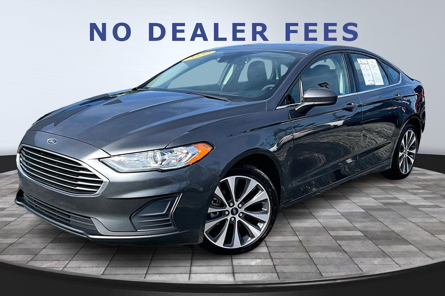 2020 Ford Fusion SE's photo