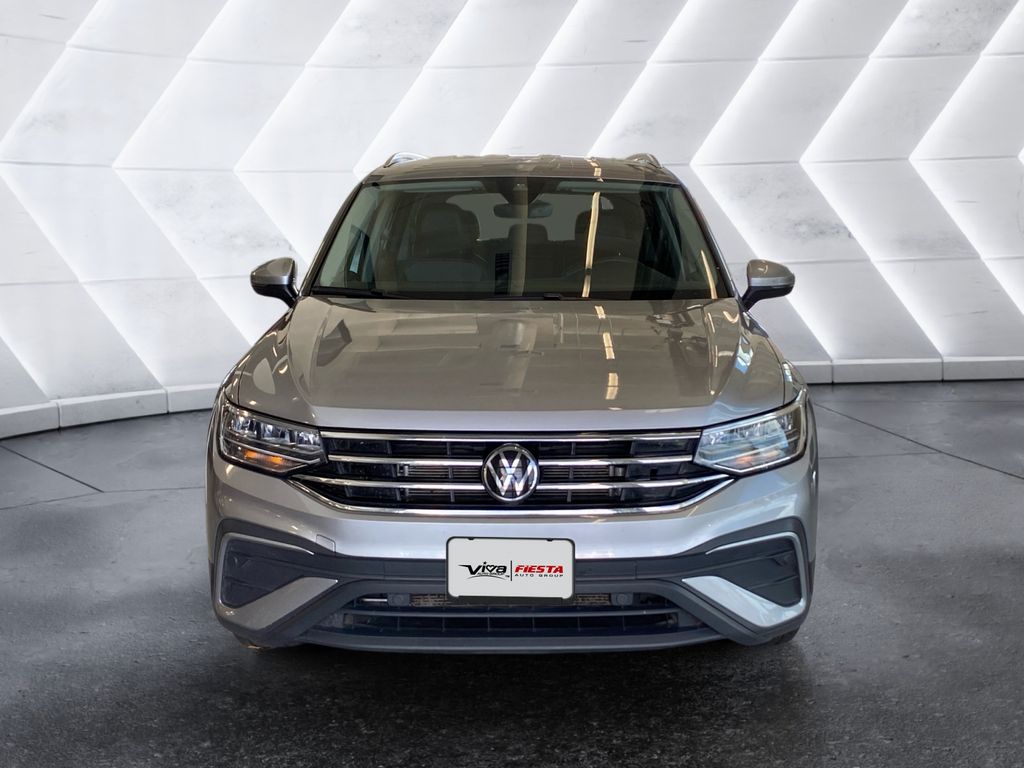 2024 Volkswagen Tiguan SE Wolfsburg Edition photo 2