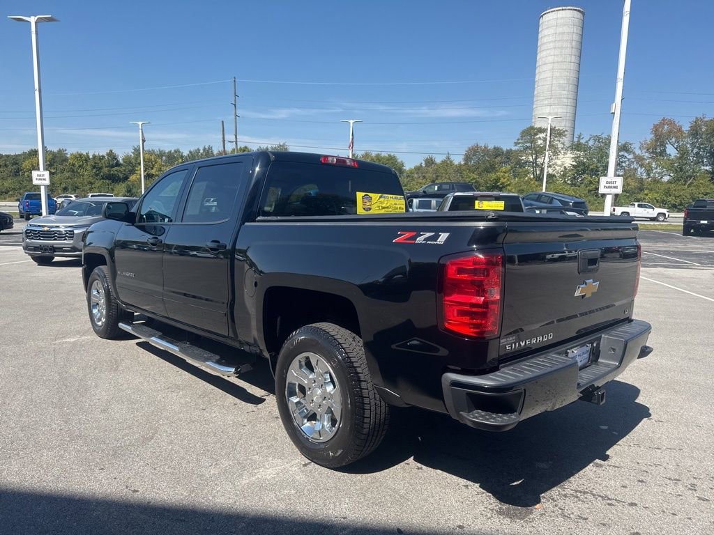 2018 Chevrolet Silverado 1500 LT photo 4