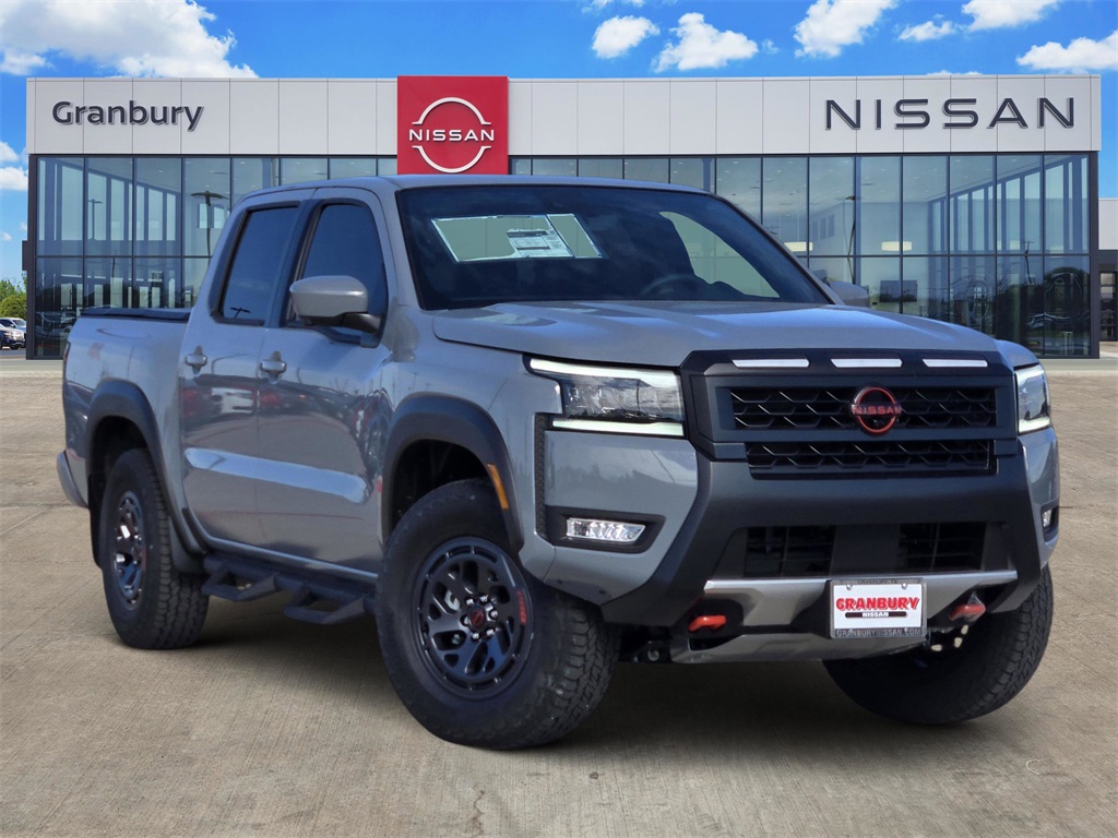 2026 Nissan Frontier PRO-4X's photo