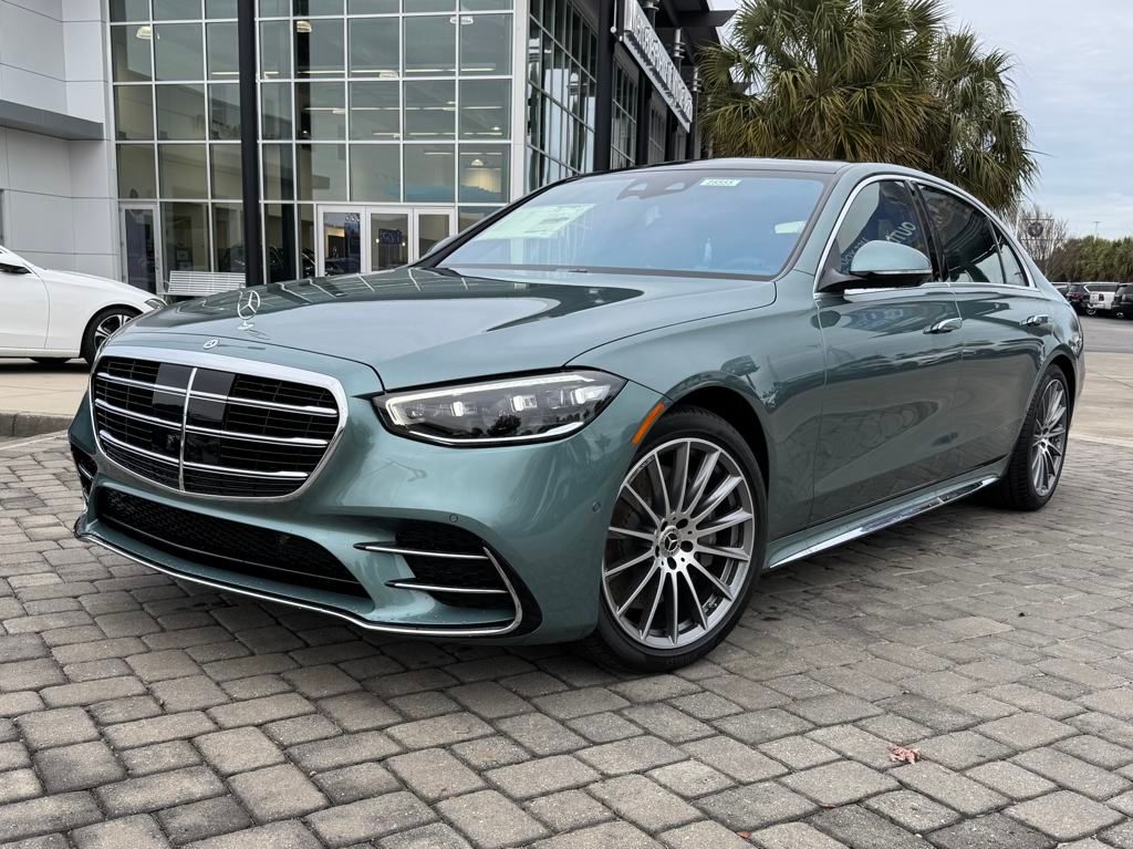 2025 Mercedes Benz S 580 4MATIC photo 2