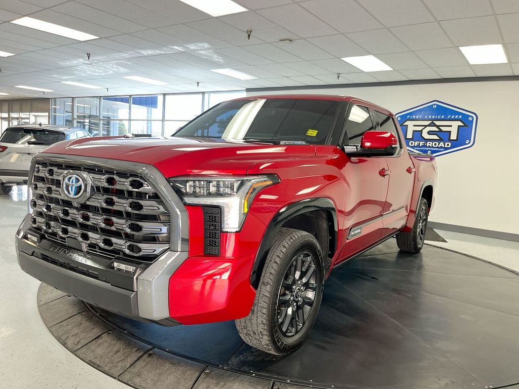 2023 Toyota Tundra Platinum photo 3