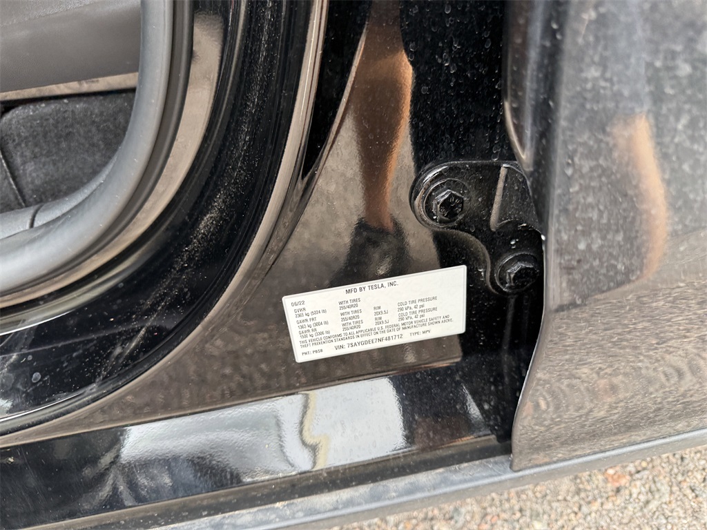 2022 Tesla Model Y Long Range photo 3