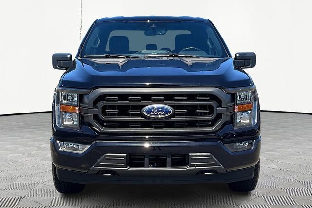 2023 Ford F-150 XLT photo 3