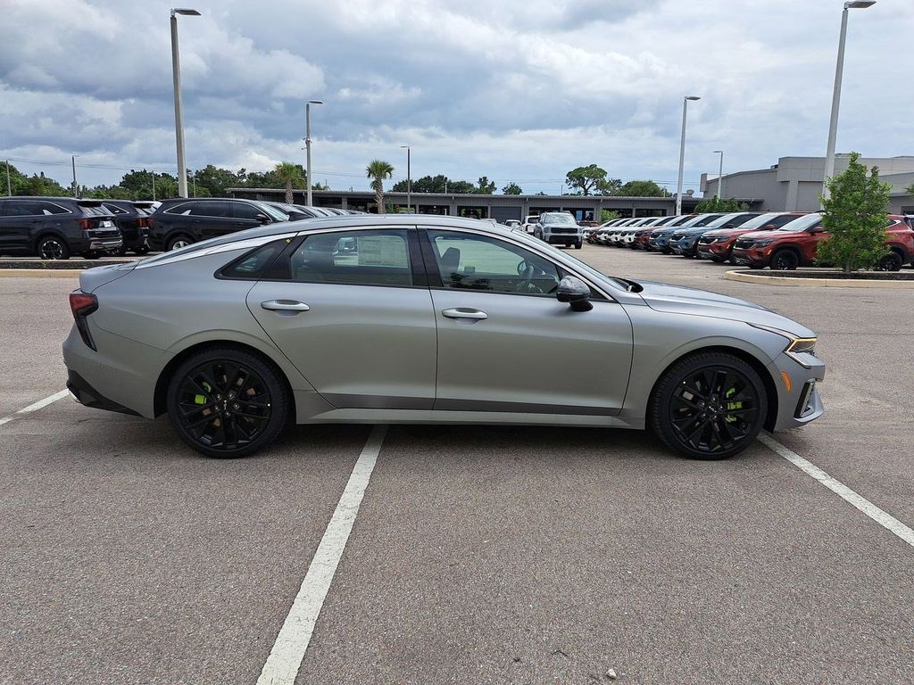2026 Kia K5 GT photo 3