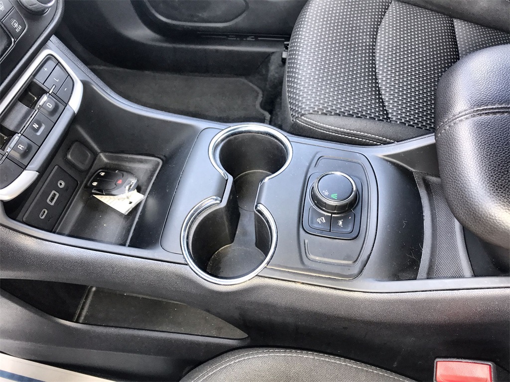 2024 Gmc Terrain SLE photo 19