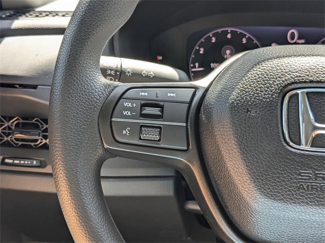 2025 Honda Accord LX photo 22
