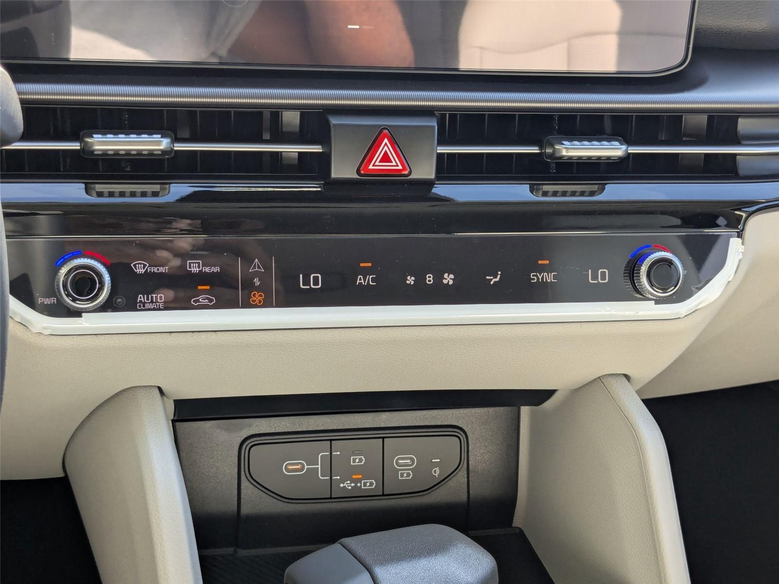 2026 Kia Sportage EX photo 20