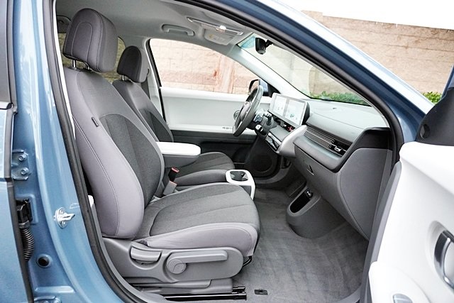 2024 Hyundai Ioniq 5 SEL photo 10