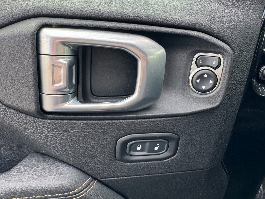 2021 Jeep Wrangler Unlimited Sahara High Altitude photo 11