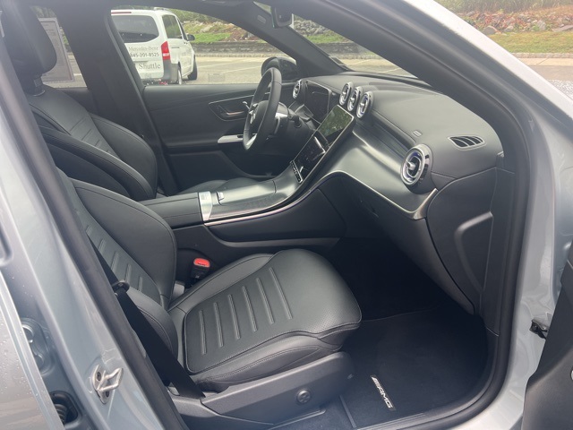 2025 Mercedes Benz GLC 350e 4MATIC photo 24
