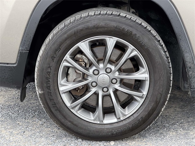 2019 Jeep Cherokee Latitude photo 24