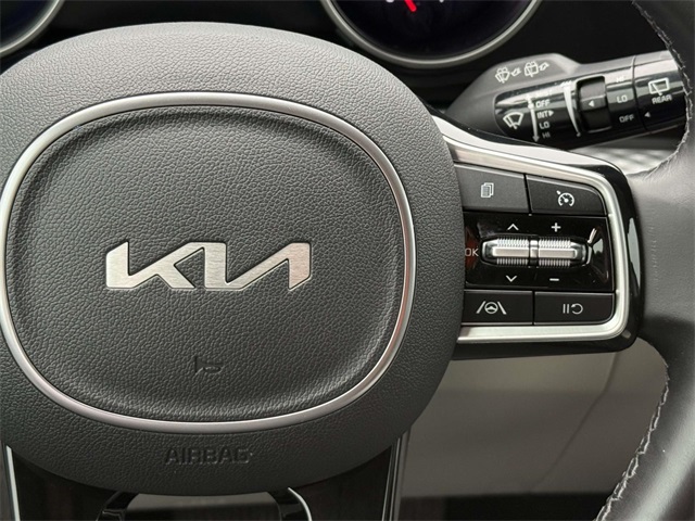 2022 Kia Carnival LX photo 22